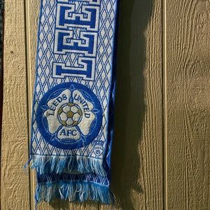 Leeds scarf